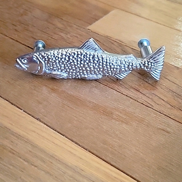 Pewter Fish 🐟 Drawer Pull - Picture 1 of 4